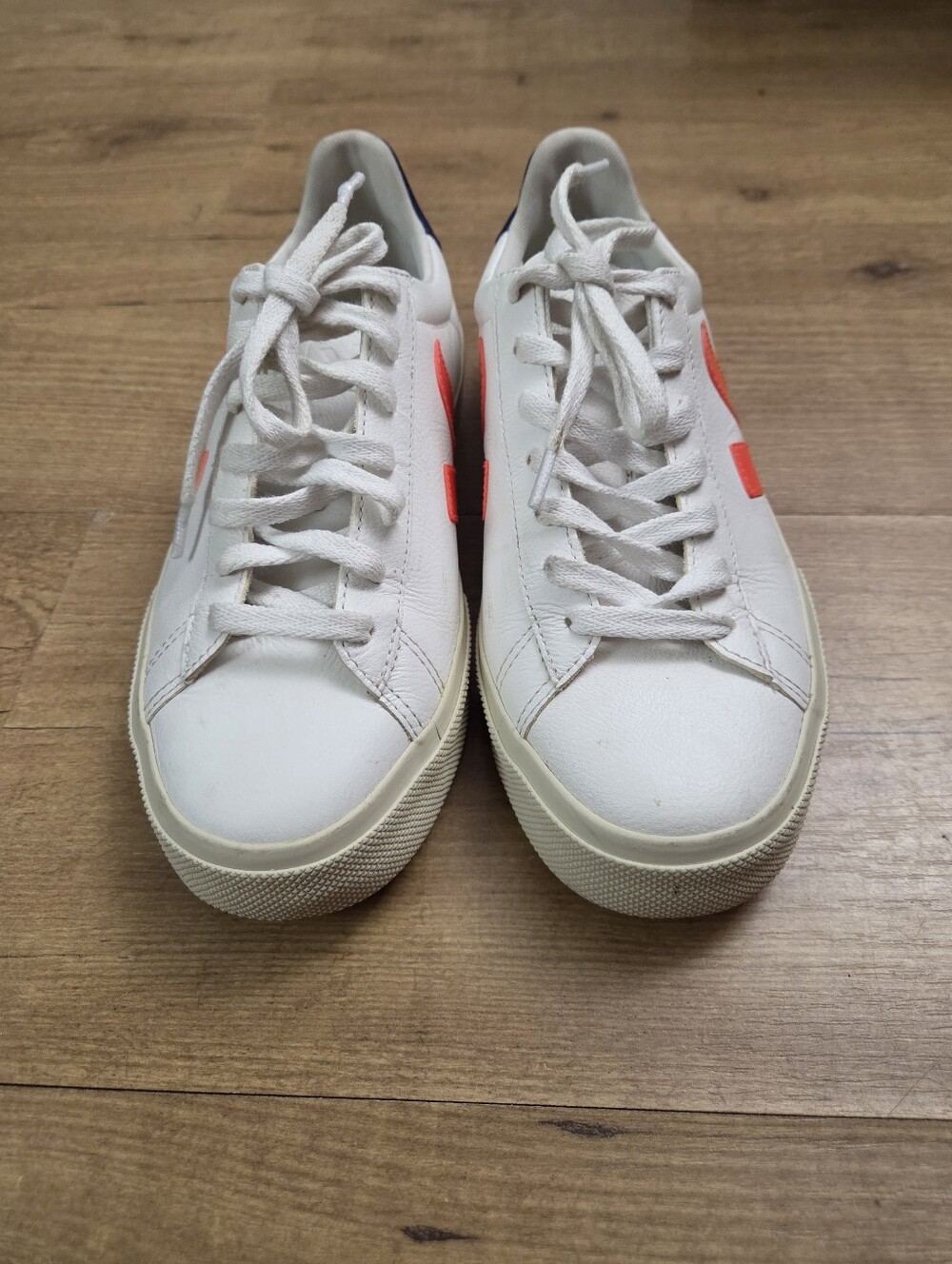 VEJA Campo Leather White, Orange Fluo Sneakers - Picture 6 of 13